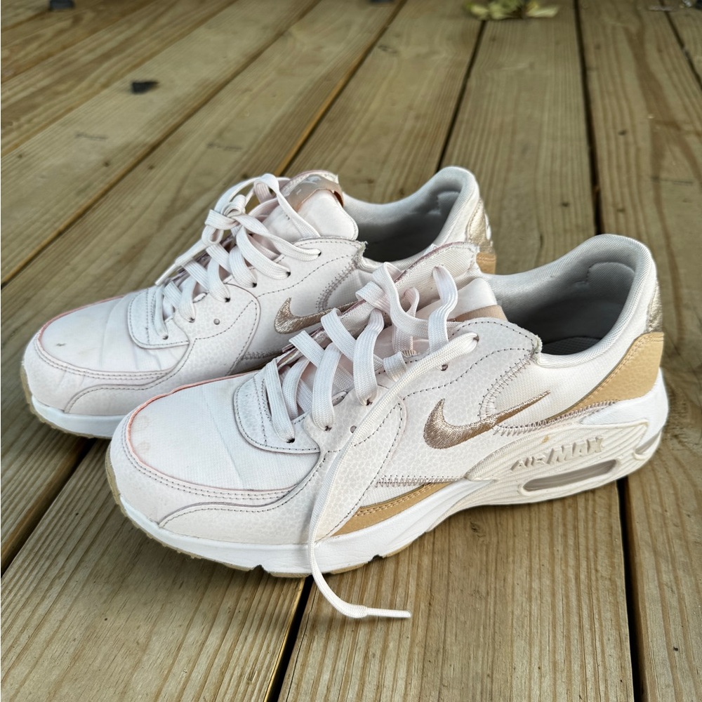 Women’s Nike Air Max size 10